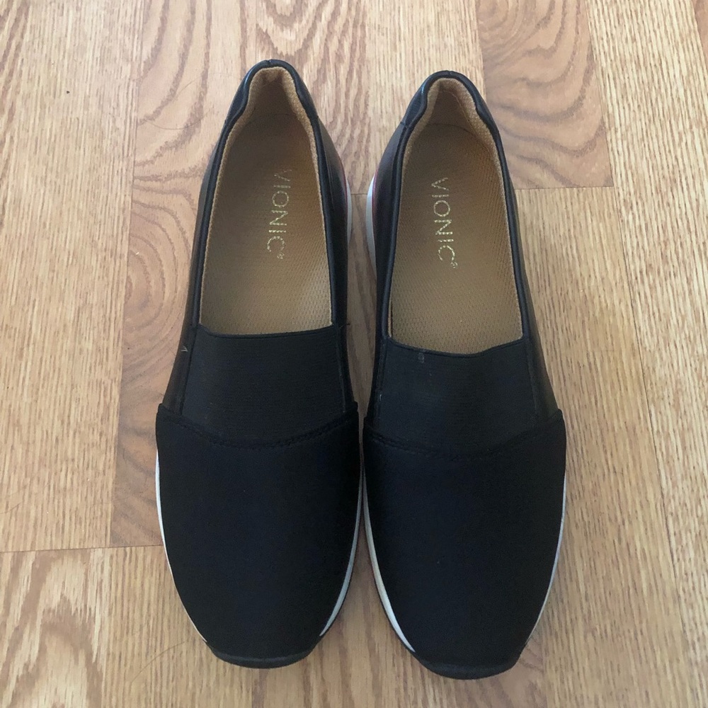 Black Vionic Cameo Shoes